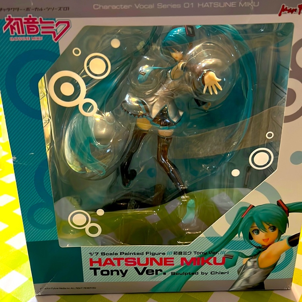 ANIME HATSUNE MIKU TONY VER.